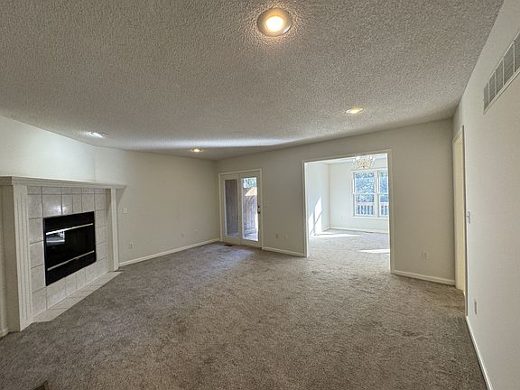 3rd image of 508 W Clark St #C