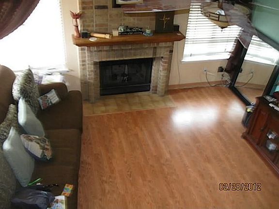 3rd image of 653 Harvest Hill St
