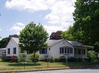 387 Granby Rd, Chicopee, MA 01013