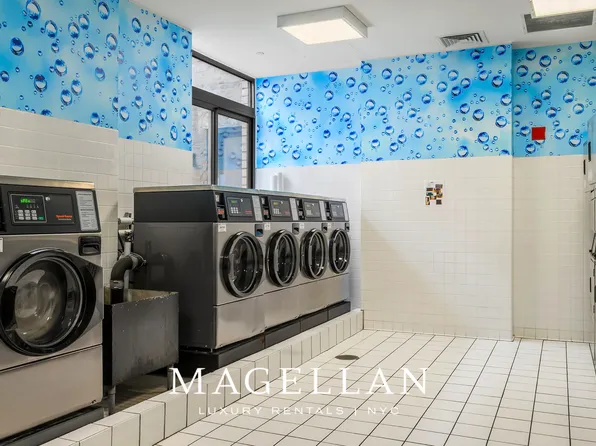 35 West 33rd Street image 14 of 19