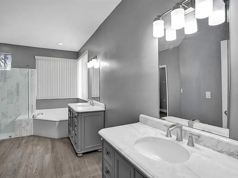 11032 Boston Dr — Photo 19