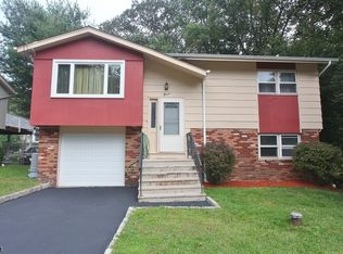 11 Keith Rd, Hopatcong, NJ 07843