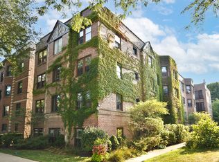 816 Michigan Ave APT 1W, Evanston, IL 60202