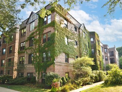 816 Michigan Ave APT 1W, Evanston, IL, 60202