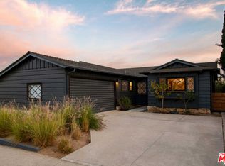 11046 Charnock Rd, Los Angeles, CA 90034