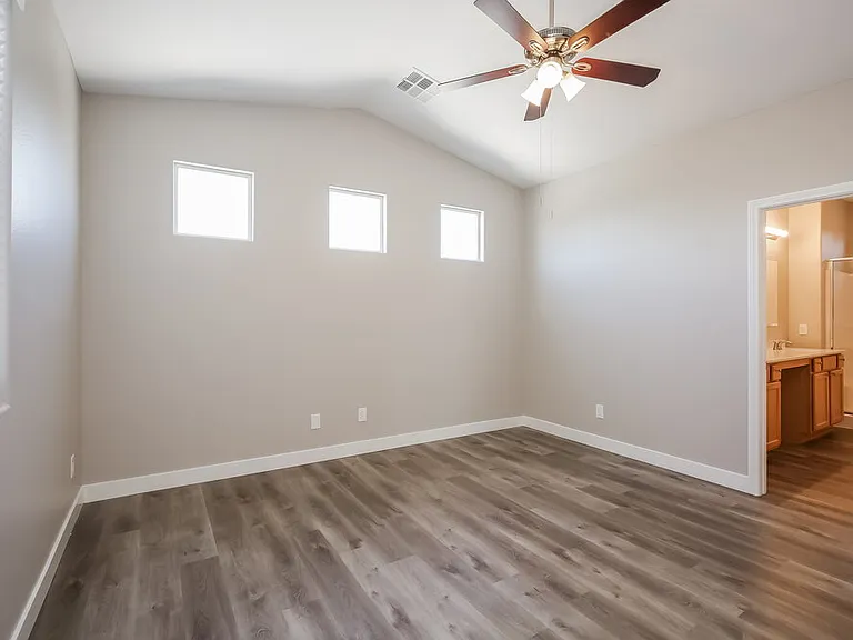 8508 Pitney Ave — Photo 9