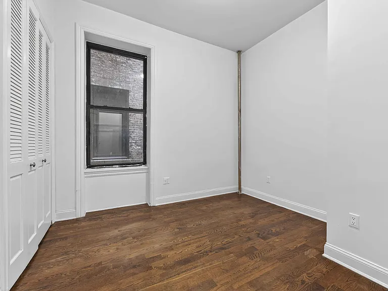207 W 107th St #1W — Photo 8