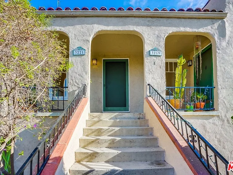 3221 Berkeley Ave — Photo 3