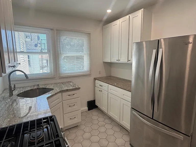 315 Beach 90th St — Photo 2