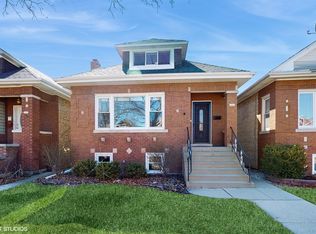 5311 W Melrose St, Chicago, IL 60641