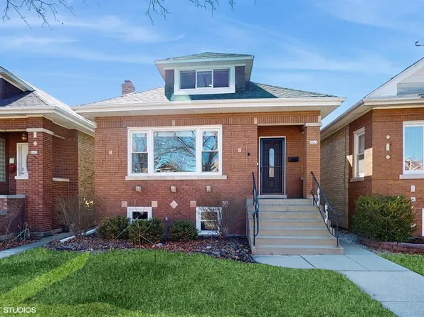 5311 W Melrose St, Chicago, IL 60641