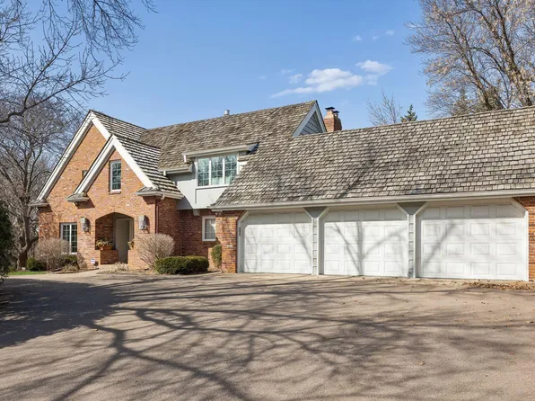 6704 Dovre Dr, Edina, MN 55436