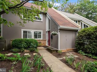 11132 Forest Edge Dr, Reston, VA 20190