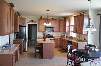 KITCHEN VIEW 1