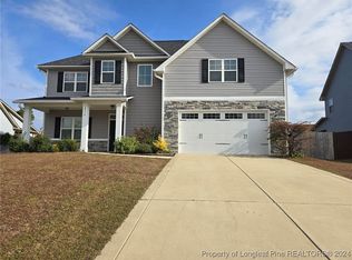 6316 Jacobs Creek Cir, Hope Mills, NC 28304