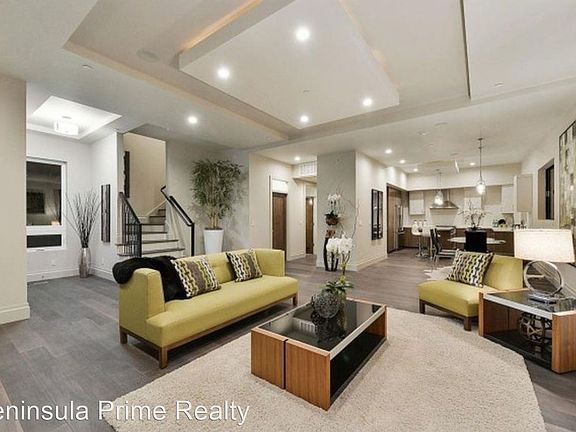 3rd image of 46 Roslyn Ave
