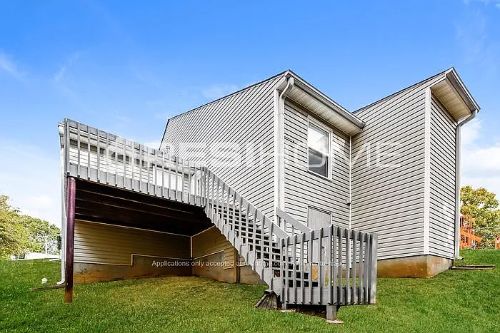 2406 Iron Horse Dr — Photo 20