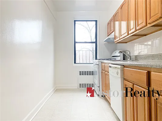 Rented by Astor Realty | media 17