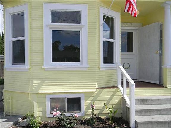 2nd image of 887 Pacific Ave