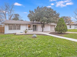 230 Meadowood Ln, San Antonio, TX 78216