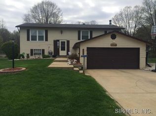 4702 Storeyland Dr, Alton, IL 62002