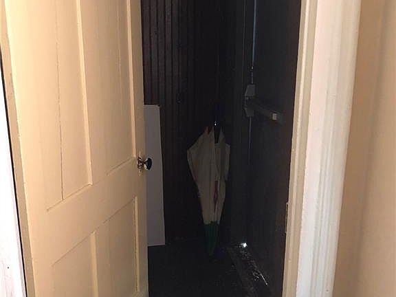 3rd image of 36 Strauss St