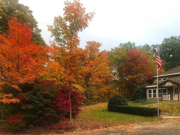 78 Pond Rd, Vernon, VT 05354