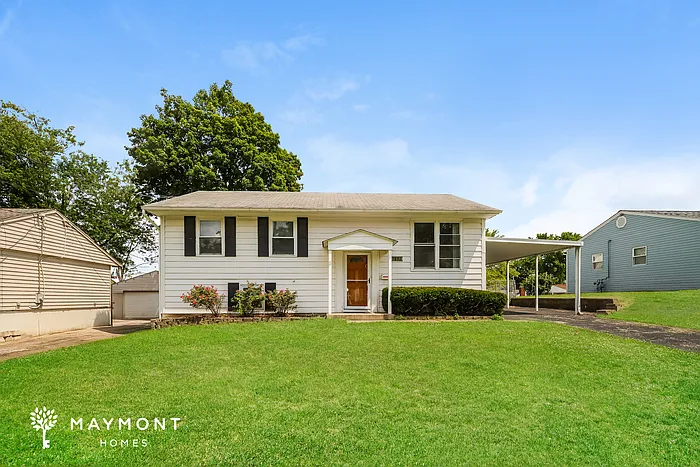 3 bed, 1.0 bath, 1924 sqft, $2,195 — Photo 1