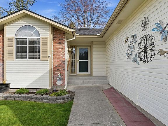 2nd image of 6008 W Wind River Dr