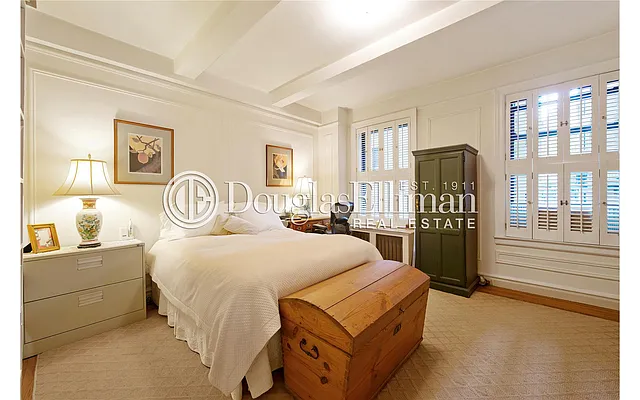 Sold by Douglas Elliman | media 20
