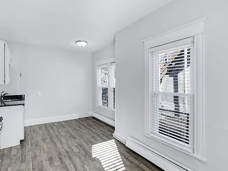 3433 Aldrich Ave S — Photo 36