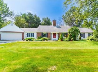 61 Schlemmer Rd, Lancaster, NY 14086