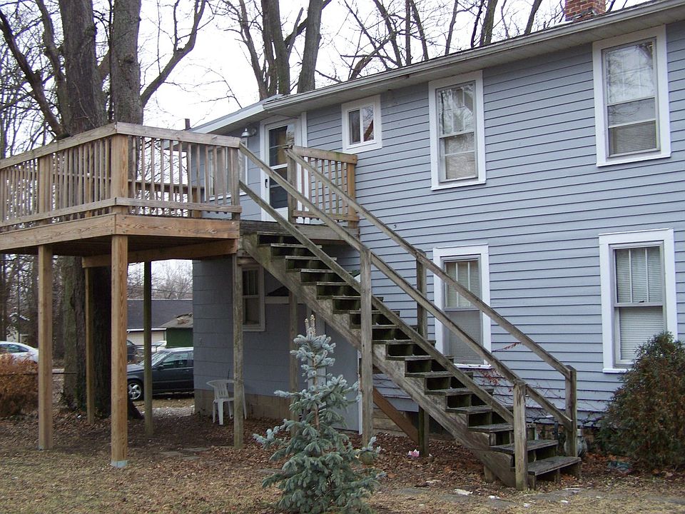 2nd image of 710 N Lincoln St