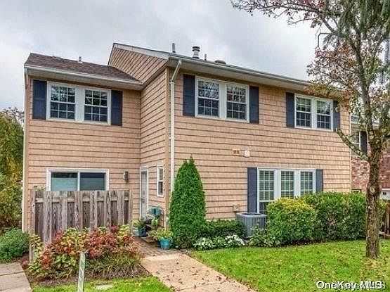 1st image of 109 Woodlake Dr. W #109