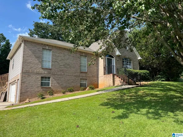 1270 Rowan Springs Dr, Leeds, AL 35094