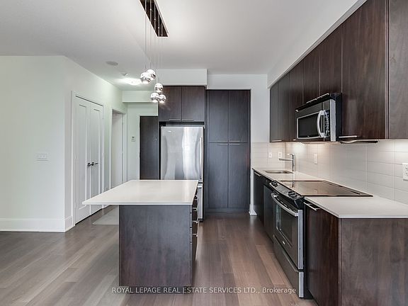 4th image of 25 Broadway Ave #1408