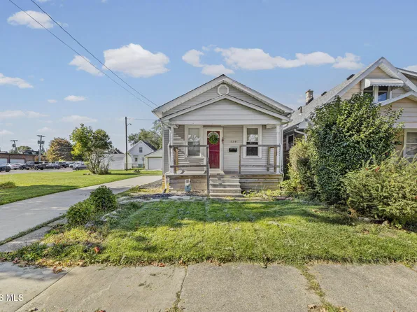139 Osborne St, Rossford, OH 43460