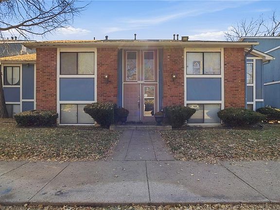2nd image of 8139 Holmes Rd APT 202