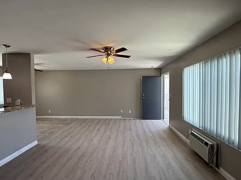 4590 Date Ave #7 — Photo 8