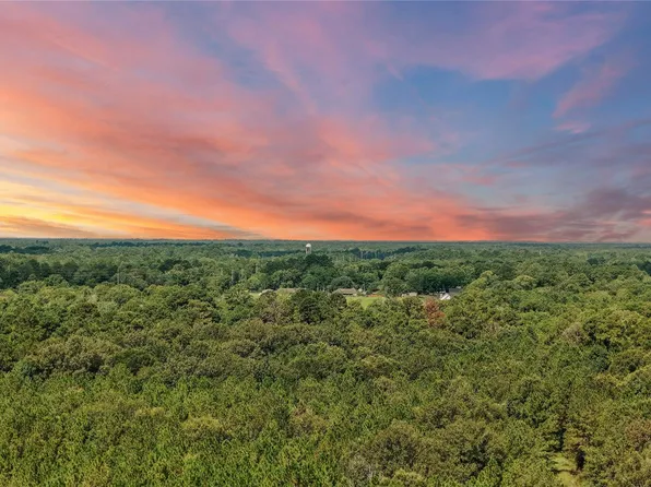 2 Highway 105, Sour Lake, TX 77659