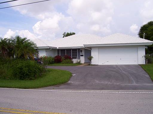 1st image of 8341 W Lake Dr