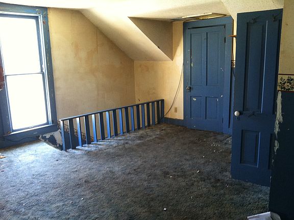 2nd image of 521 S Lafontaine St