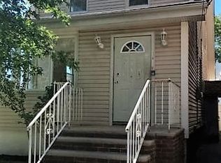 110 Ridgefield Ave, Ridgefield Park, NJ 07660