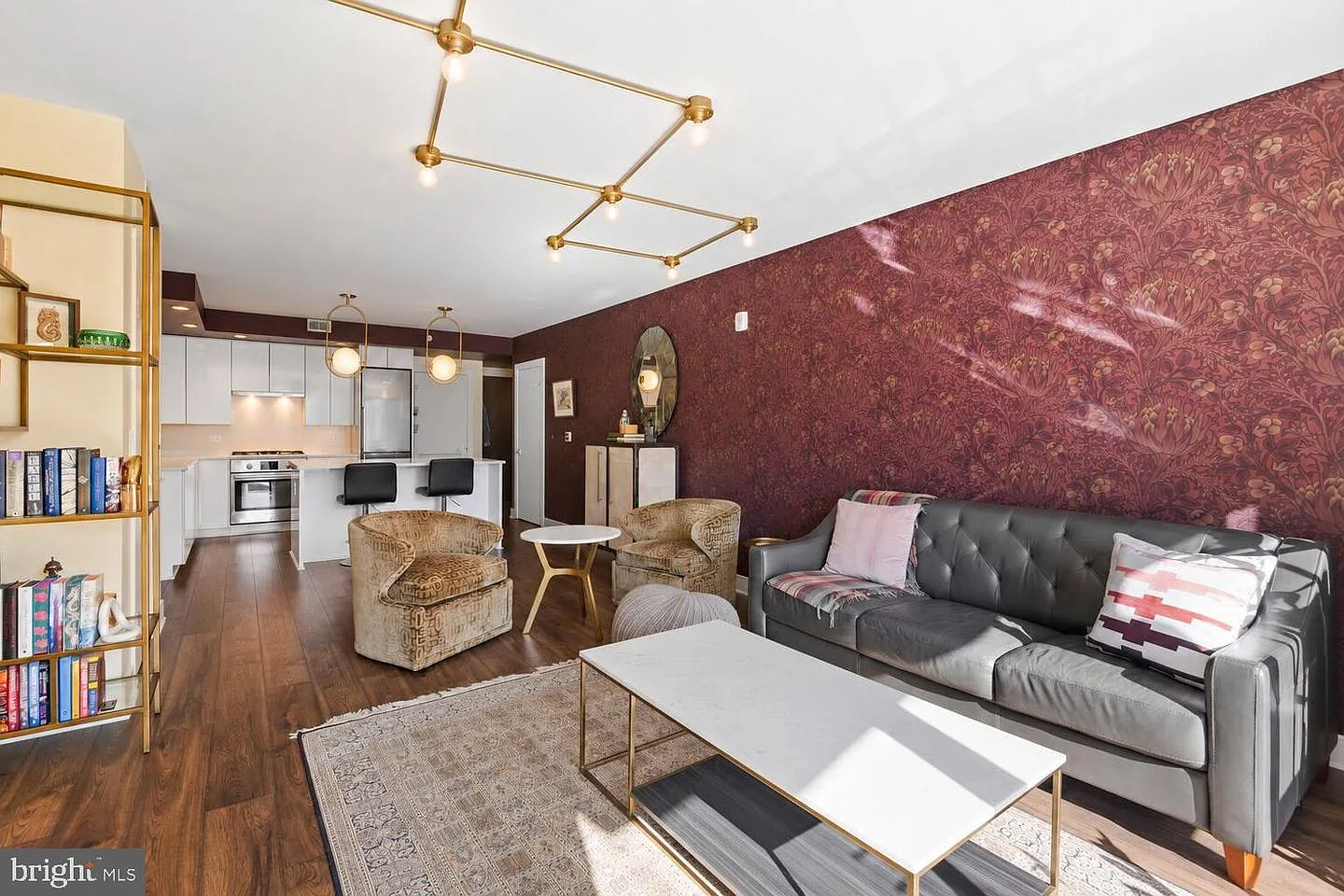 2 bed, 1000 sqft, $4,250 — Photo 1
