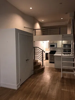 Rented by Sky Management | media 49