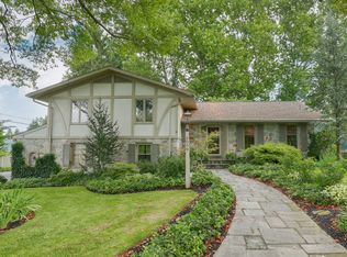 6099 Parkridge Dr, East Petersburg, PA