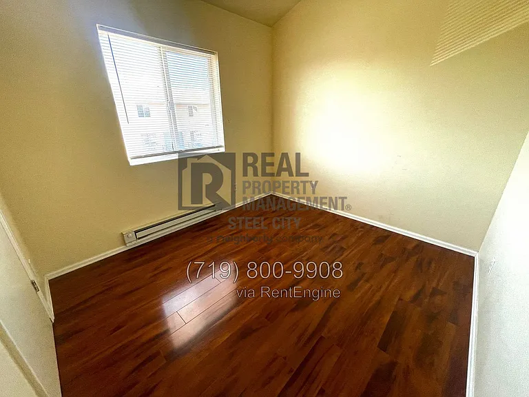 1713 Oakshire Ln #D — Photo 10