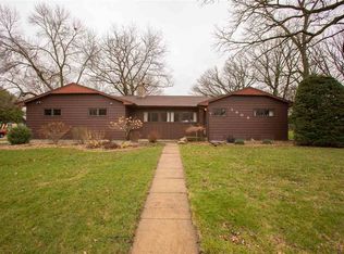 3909 Cadillac Dr, Waterloo, IA 50701