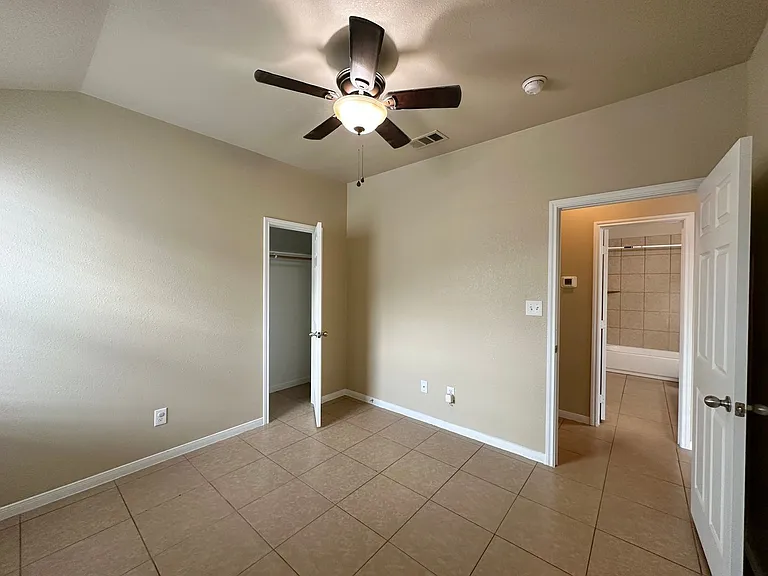 1306 Cavalry Ln — Photo 15