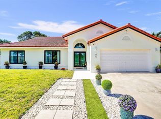 184 Oregon Ln, Boca Raton, FL 33487
